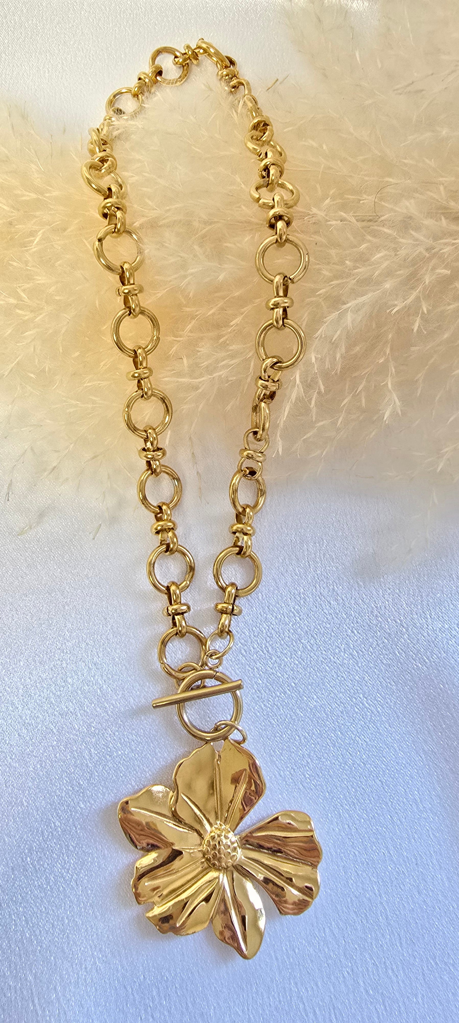 Collier KALE