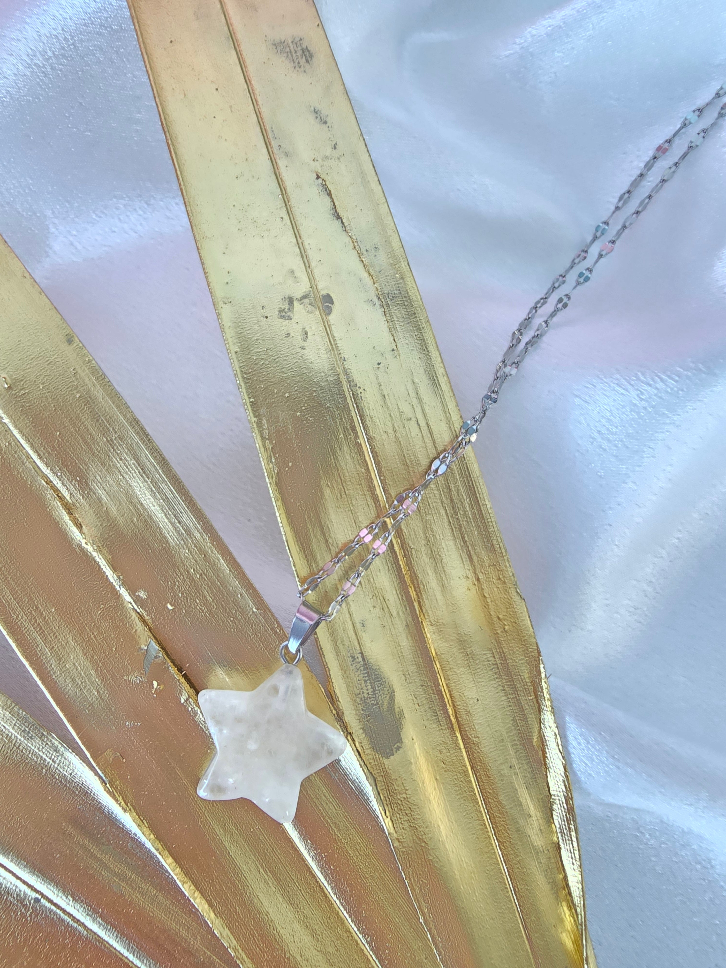 Collier et pendentif étoile en cristal de roche