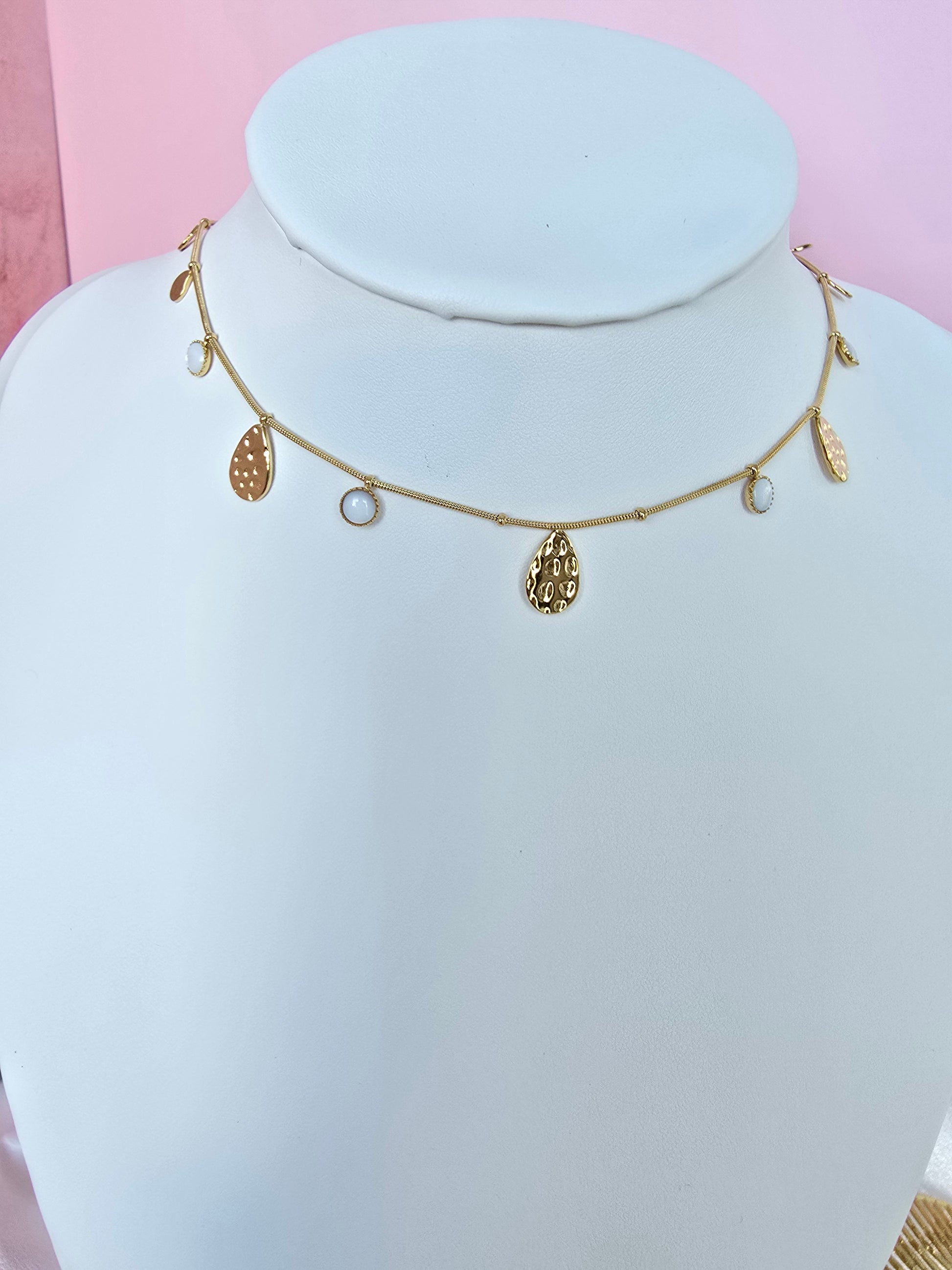 Collier VEGA