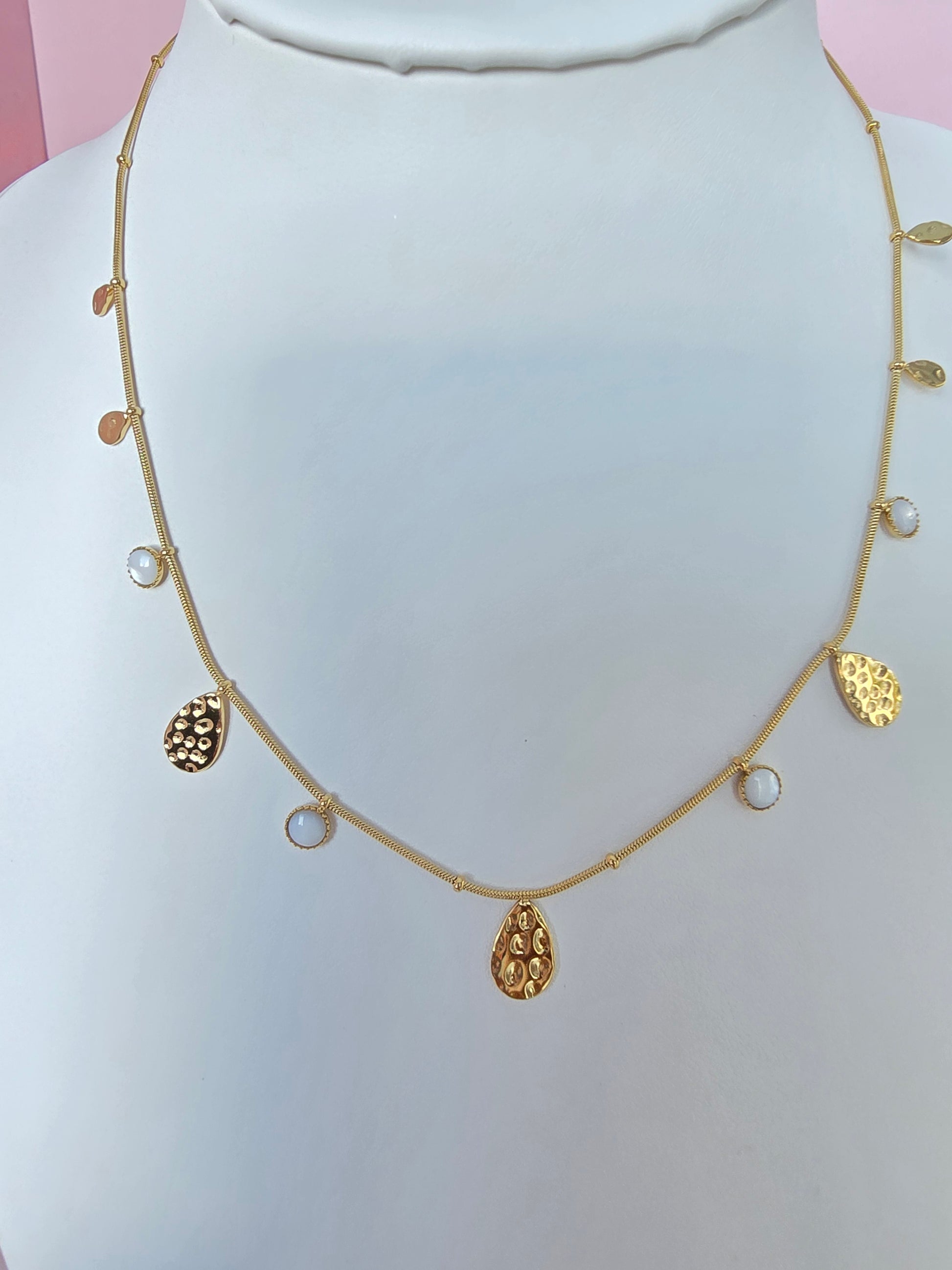 Collier VEGA