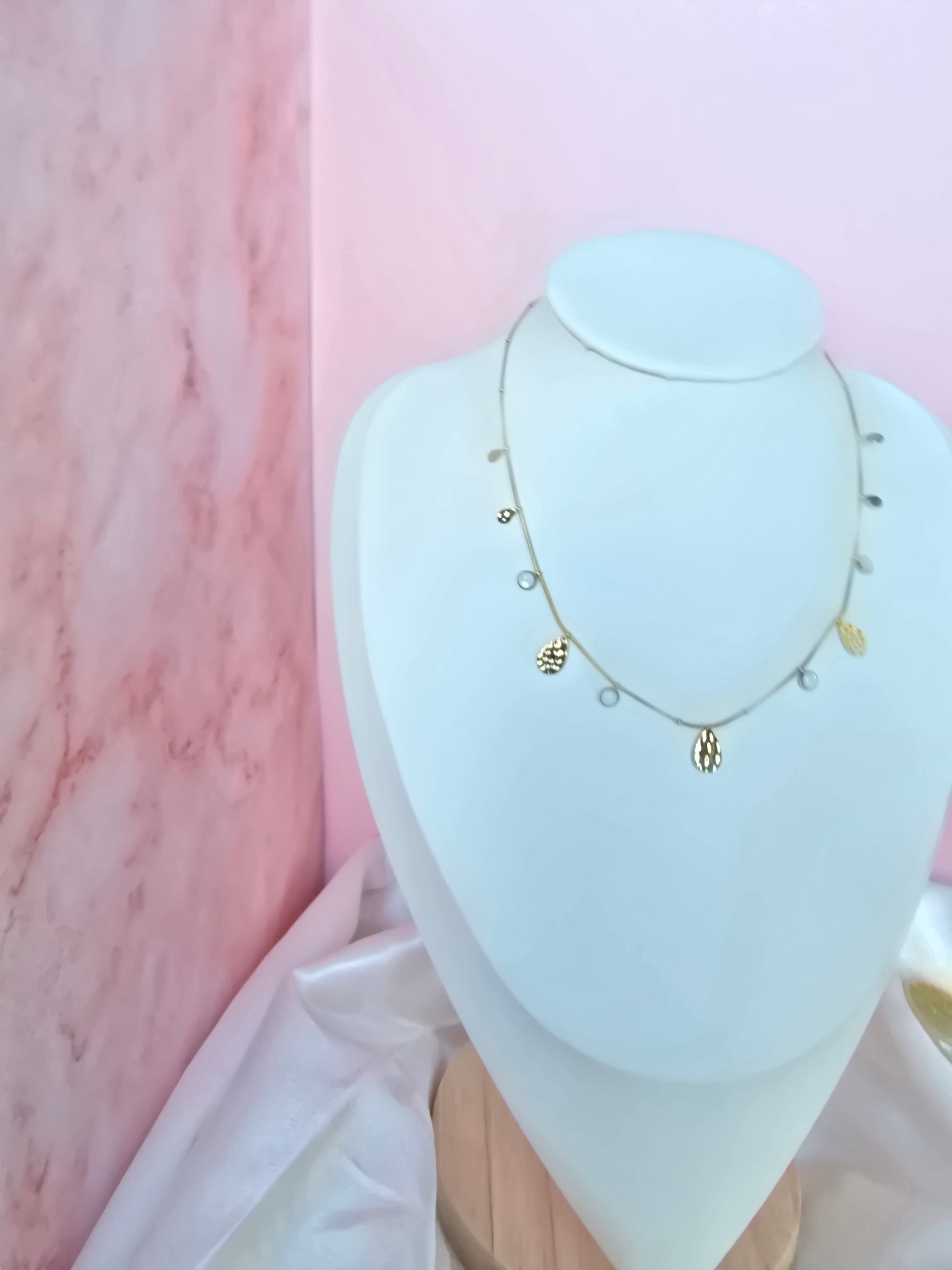 Collier VEGA
